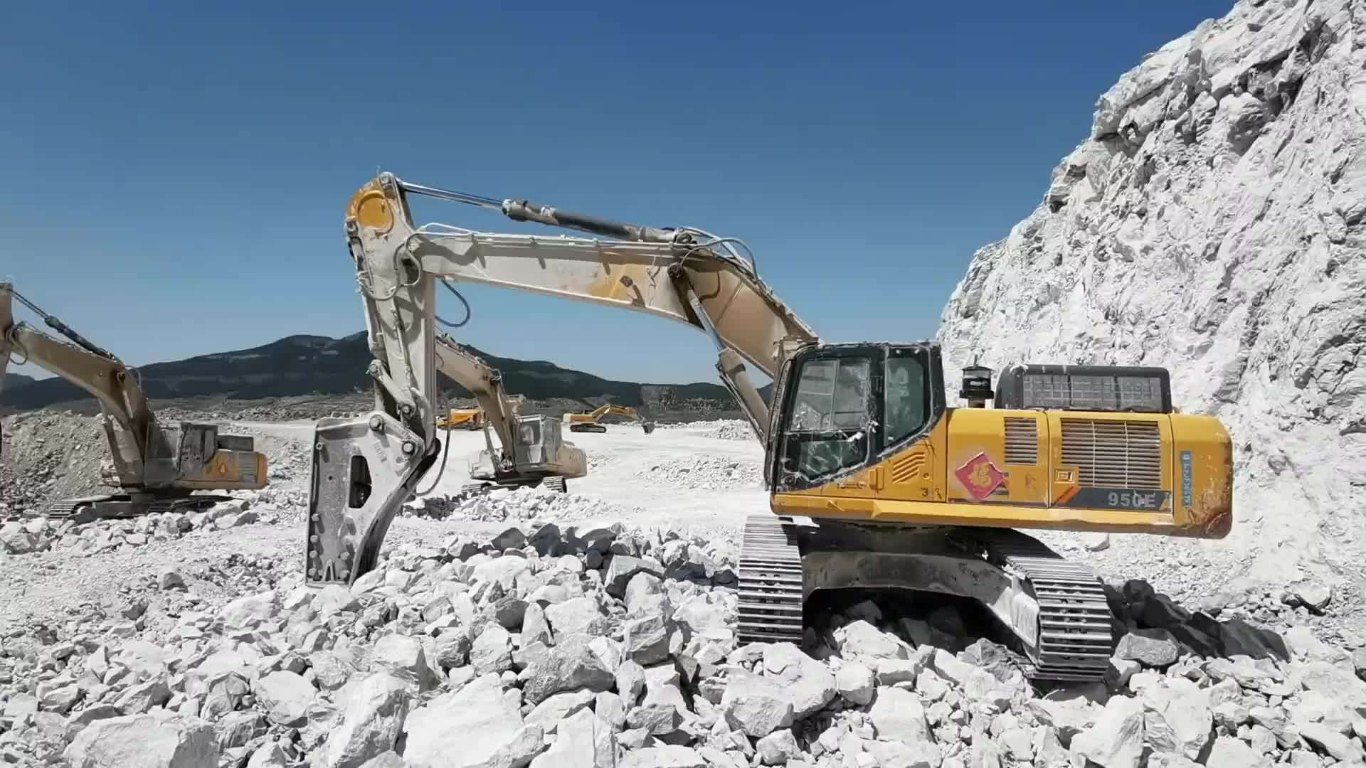 长达20年的信任山东矿山老板累计购买柳工挖掘机超100台